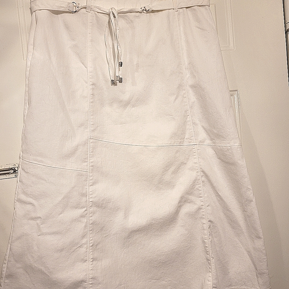 Cato long cotton skirt, never worn, but cleaned due to smudge in a move. 18W